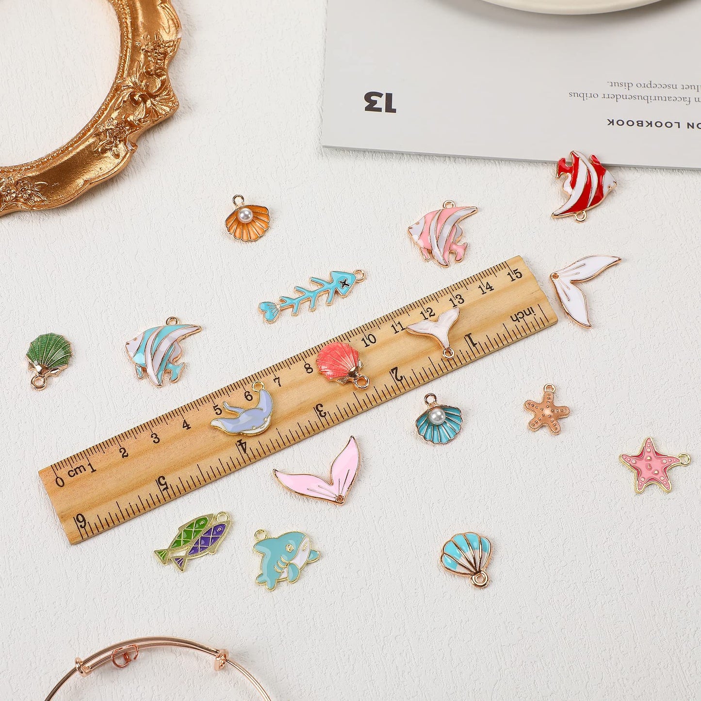 YFA 120 Pieces Of Ocean-themed Sea Jewelry For Jewelry Making, Gold Enamel Assorted Starfish And Shell Pendants Can Be Made Into Necklaces, Earrings, Bracelets.